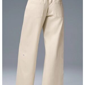 ALO Yoga Cream Elastic-Waist Pants